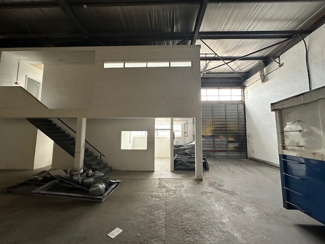 To Let commercial Property for Rent in Retreat Industrial Western Cape